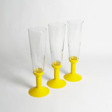Postmodern Champagne Flutes Oktett from Bodum, Glass and Yellow Plastic, Set of 3, Vintage 1980's 
