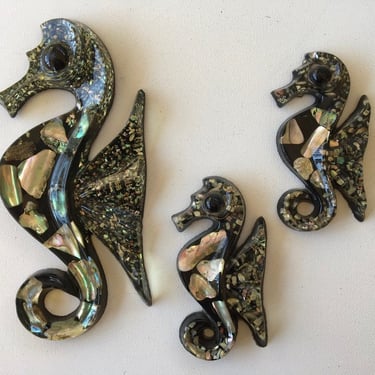 Vintage Lucite And Abalone Black Seahorse Wall Hangings Set Of 3, Mom/Dad And 2 Babies, Design Gifts International, Ocean Theme Decor, MCM 