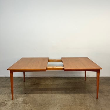 Mid Century Modern Dining table with Two Extensions- Olympic warehouse 