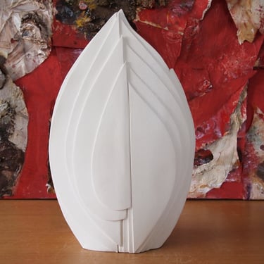Original Vintage CAROLYN LEUNG Post-Modern VASE 13" Abstract Flower Bud Matte Bisque White, Mid-Century Art studio pottery ceramic sculpture 