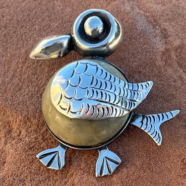 Vintage Mexico Silver and Stone Pelican Bird Pin / Brooch c. 1940's 