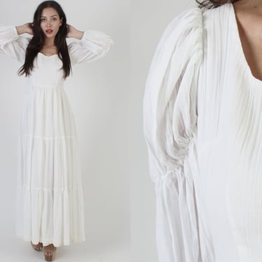 White Floral Lace Wedding Dress, Vintage 70s Classic Bridal Prairie Gown, Plain Bridesmaids Renaissance Fair Outfit 