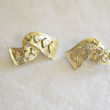 1950s Coro Gold Ribbon Twist Clip Earrings 