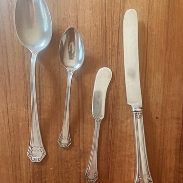 1930s Reed & Barton Silverplate Flatware | pompeian | Monogramed H 