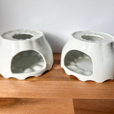 Vintage White Ceramic Warmer Stand for Food. Buffett Candle Dish. Vintage Entertaining. 