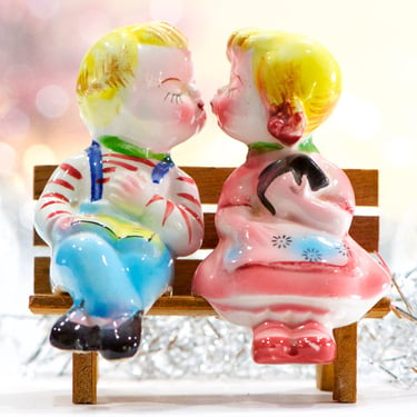 VINTAGE: 1950s - Boy Girl Kissing Salt and Pepper Shakers - Made in Japan - Whimsical, Home Decor 