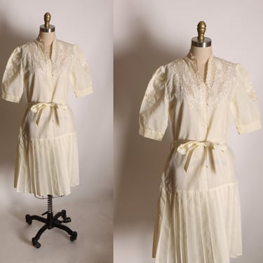 Late 1960s Early 1970s Off White Cream Short Sleeve Lace Detail Drop Waist Dress -L 