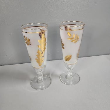 Set of 2 Libbey Frosted Leaf Pattern Champagne Pilsner Glasses 