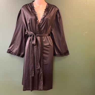 vintage black lace robe 1970s nylon peignoir plus size wrapper 2X 