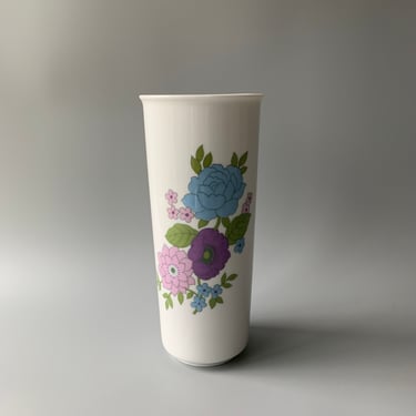 Porcelain Heinrich Vase with Pastel Floral Motif 