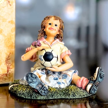 VINTAGE: 1999 - Boyds Bears "Mia...The Save" Figurine in Box - Yesterday's Child - #3549 - Soccer - Girl with Ball - SKU 35-C-00034398 