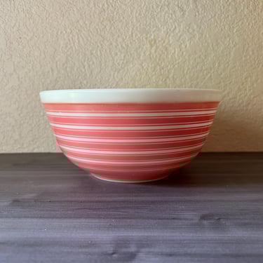 Vintage Pyrex 403 Pink & White rainbow stripe mixing bowl 2 1/2 QT, Vintage Kitchen 