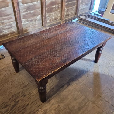Coffee Table with Textured Top 18.5"x30"x48"