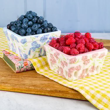 Hydrangea Ceramic Berry Basket