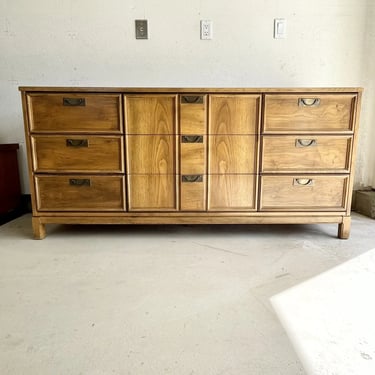 Vintage Mid Century 9 Drawer Dresser