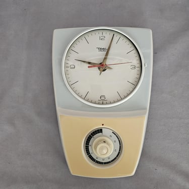 Dugena electric wall clock ceramic space age from the 60s kitchen clock 