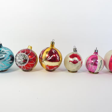 Vintage Christmas Round Glass Ball Ornaments - Set of 6 Handblown Glass Ornaments 