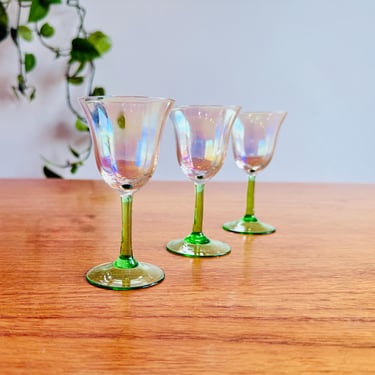 1930s Iridecent Art Deco Cordial Glasses - Set of 3 - Early 20th Century Green Stem Glassware 