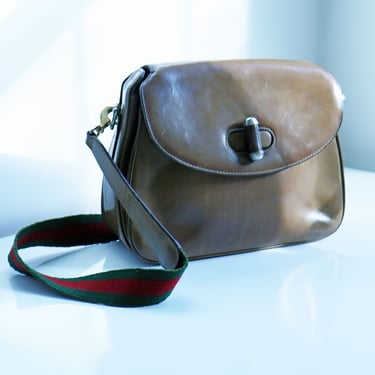 Vintage GUCCI 60s 1947 Brown Leather Bamboo Turn Lock Bag with Red + Green Crossbody Strap 1960s Tote Minimal Jackie Hobo 