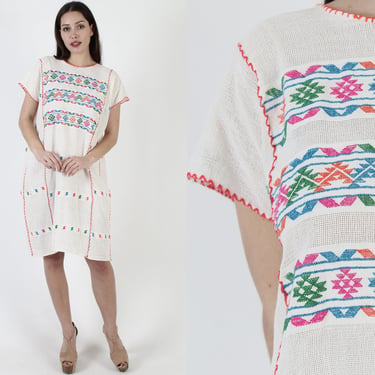 Traditional Mexican Caftan Dress / Vintage Gautemalan Woven Canvas Kafatan / Ivory Geometric Beach Cover Up 
