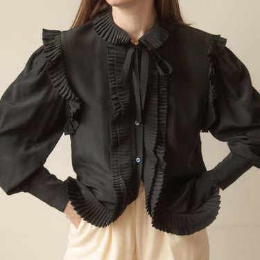 6599t / black silk pleated ruffle blouse / fr 38 