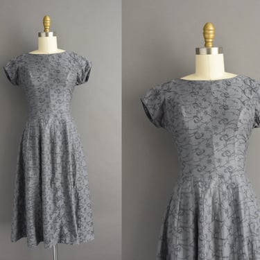 vintage 1950s Gray Floral Embroidered Cotton Dress l small 