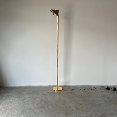 Gianfranco Frattini Sculptural Scallop - Shape Shade Brass Floor Lamp 