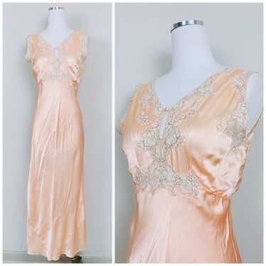 1940s Vintage Peach Silk Bias Cut Nightgown / 40s/ Forties / Lace Trim Romantic Slip Dress / Size Small - Medium 