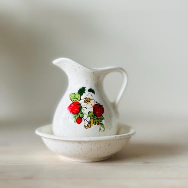 1970's Small Pottery Craft Strawberry Pitcher & Bowl Set Made in USA - 4.5 Inches Tall 