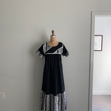 Liberty House Hawaii black cotton peasant style maxi dress-size S/M 