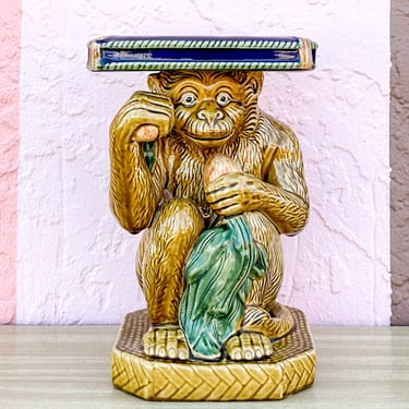 Funky Monkey Pedestal