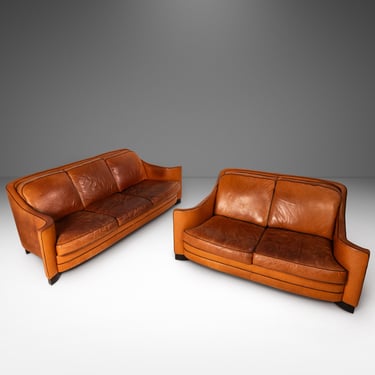 Set of Two Art Deco Mid-Century Modern Sofas with Sculptural Arms in Patinaed Leather, USA, c. 1970s 