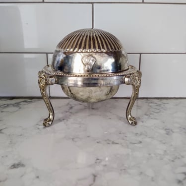 Vintage 1992 International Silver Company Silverplated Rolling Cover Footed Lion Head Detail Butter Dish Caviar Dish Kitchen Décor 