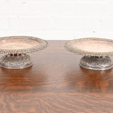 Tiffany & Co. Antique Victorian Repoussé Silverplate Compote Dishes, Centerpieces, or Tazzas, Pair
