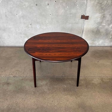 Danish Rosewood Dining Table With 2 Leaves