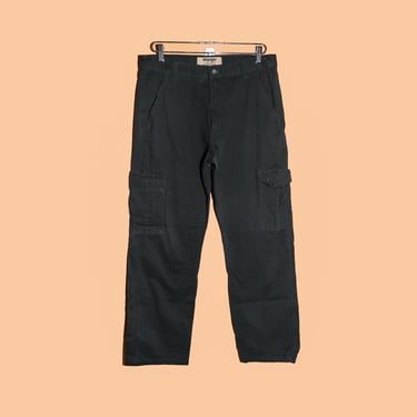 Wrangler Black Cargo Work Pant ZM6LGBL Size 33x32 Fall Winter Pants Casual Denim Y2K Style Mid Rise Jeans 90s Style Cargo Pants Streetwear 