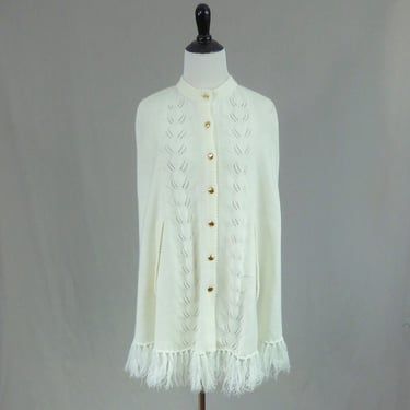 60s White Knit Granny Shawl - Button Front Cape - Fringe Trim - Vintage 1960s - Size Small 