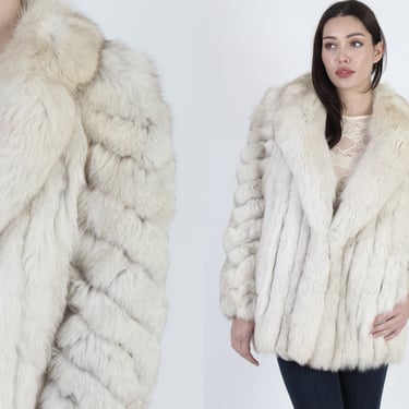SAGA Fox Fur Coat / Real Fox Swirl Sleeve Jacket / 1980s Womens Designer Winter Coat / Vintage 80s Ski Shawl Collar White Corded Jacket 