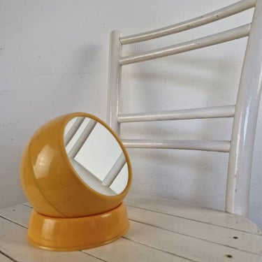 Mid Century Modern Round Yellow Plastic Mirror / Retro Circle Table Mirror / Makeup Mirror / Space Age Design / Atomic / Austria /  1970 