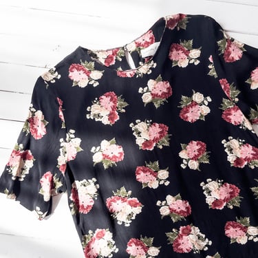 cute cottagecore shirt | 80s 90s vintage black pink romantic floral short sleeve t-shirt blouse 