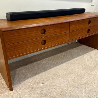 Danish Modern Teak Console Table w/ Four Drawers Entertainment Unit Credenza - Free Shipping 