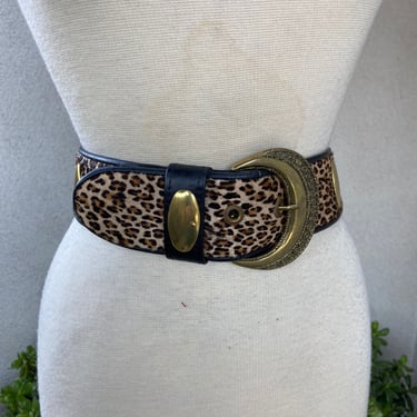 Vintage kitsch glam waist belt black fair leather faux leopard fur brass buckle accents fits 26”-29” Treasures CA 