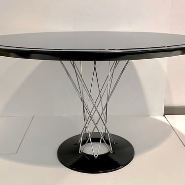 1960s Vintage Isamu Noguchi Black Laminated Round Dining / Entry Table for Knoll