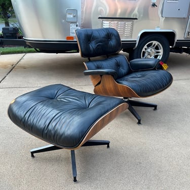 Vintage Herman Miller Eames Lounge Chair and Ottoman Brazilian Rosewood Black Leather 
