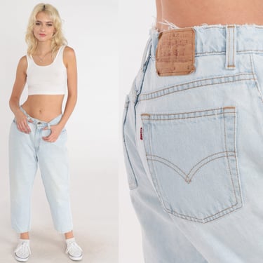 Levis 512 Jeans 90s Mom Jeans Tapered Cropped High Waisted Rise Levi Strauss Denim Pants Light Wash Blue Retro Vintage 1990s Medium Short 
