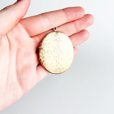 Vintage Gold Oval Locket Charm