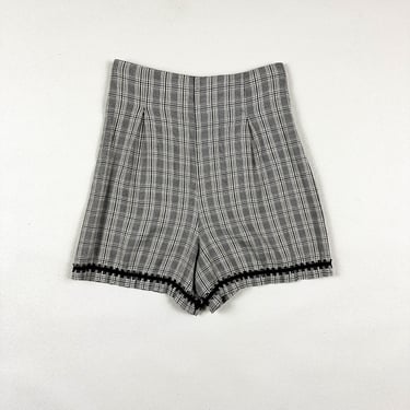 1990s Contempo Casuals Black and White Houndstooth Knit High Waisted Shorts / 24 Waist / XS / Ribbon Trim / Clueless / The Nanny / Fran Fine 
