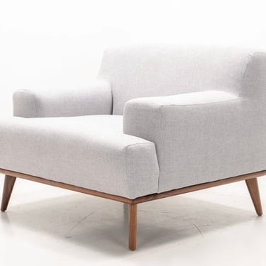 Custom Cougar Lounge Chair- COM 