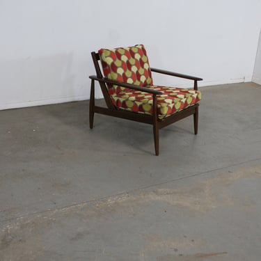 Mid-Century Modern Walnut Open Arm Lounge Chair 