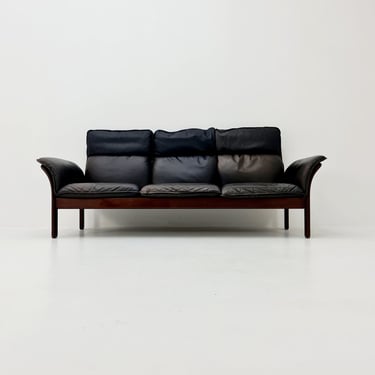 Mid-century Scandinavian Leather & walnut lounge sofa/ Easy sofa 1970s 